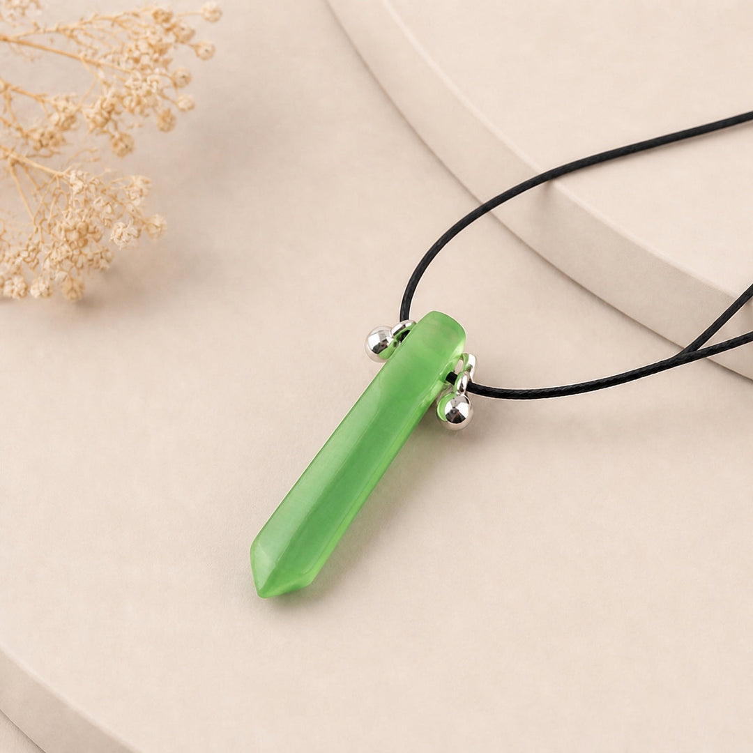 Minimalist Jade Point Pendant Necklace