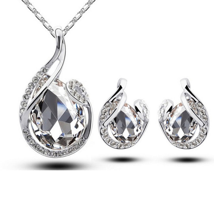 Teardrop crystal necklace and earring set