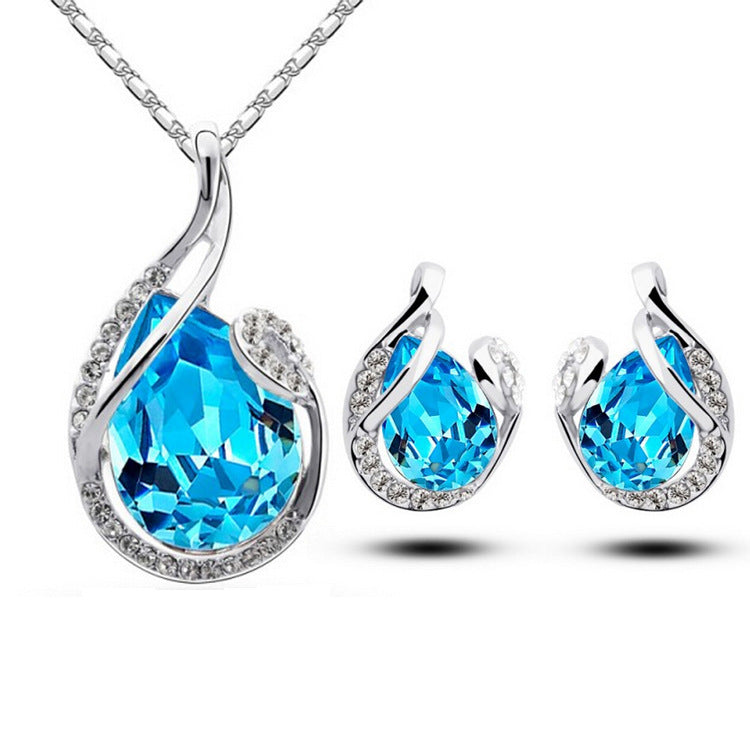Teardrop crystal necklace and earring set