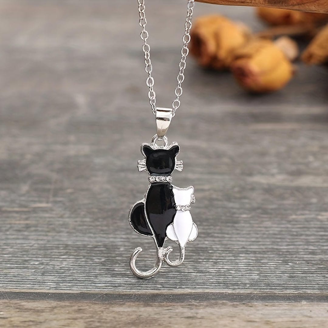 Black &amp; White Cat Couple Pendant Necklace