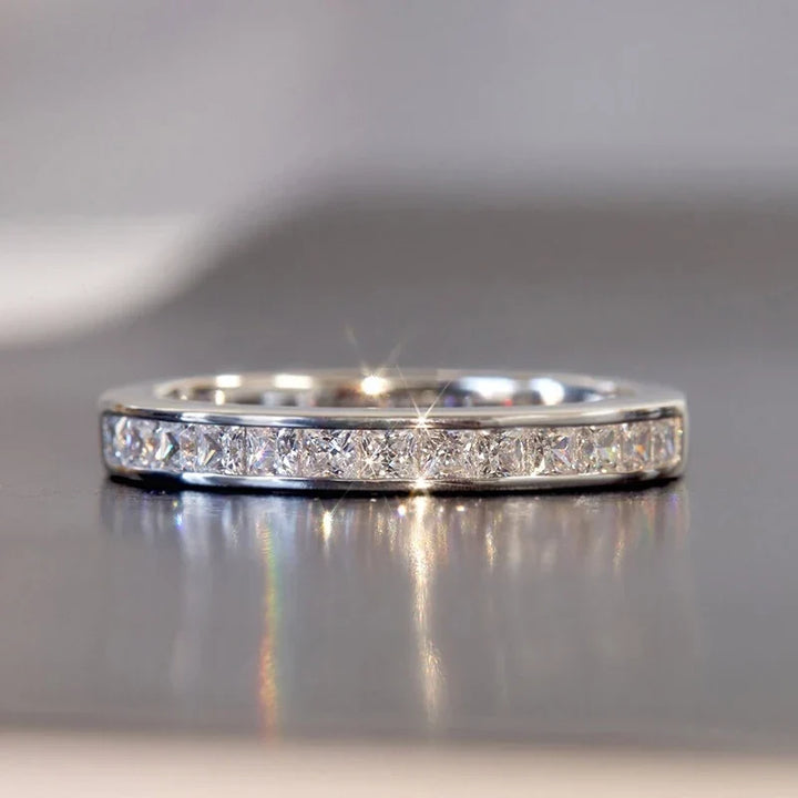 Minimalist Silver Zirconia Ring