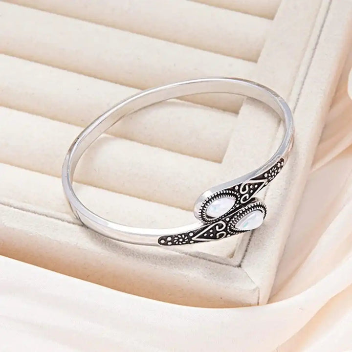 Vintage Bracelet with colorful Gems &amp; Tribal Design
