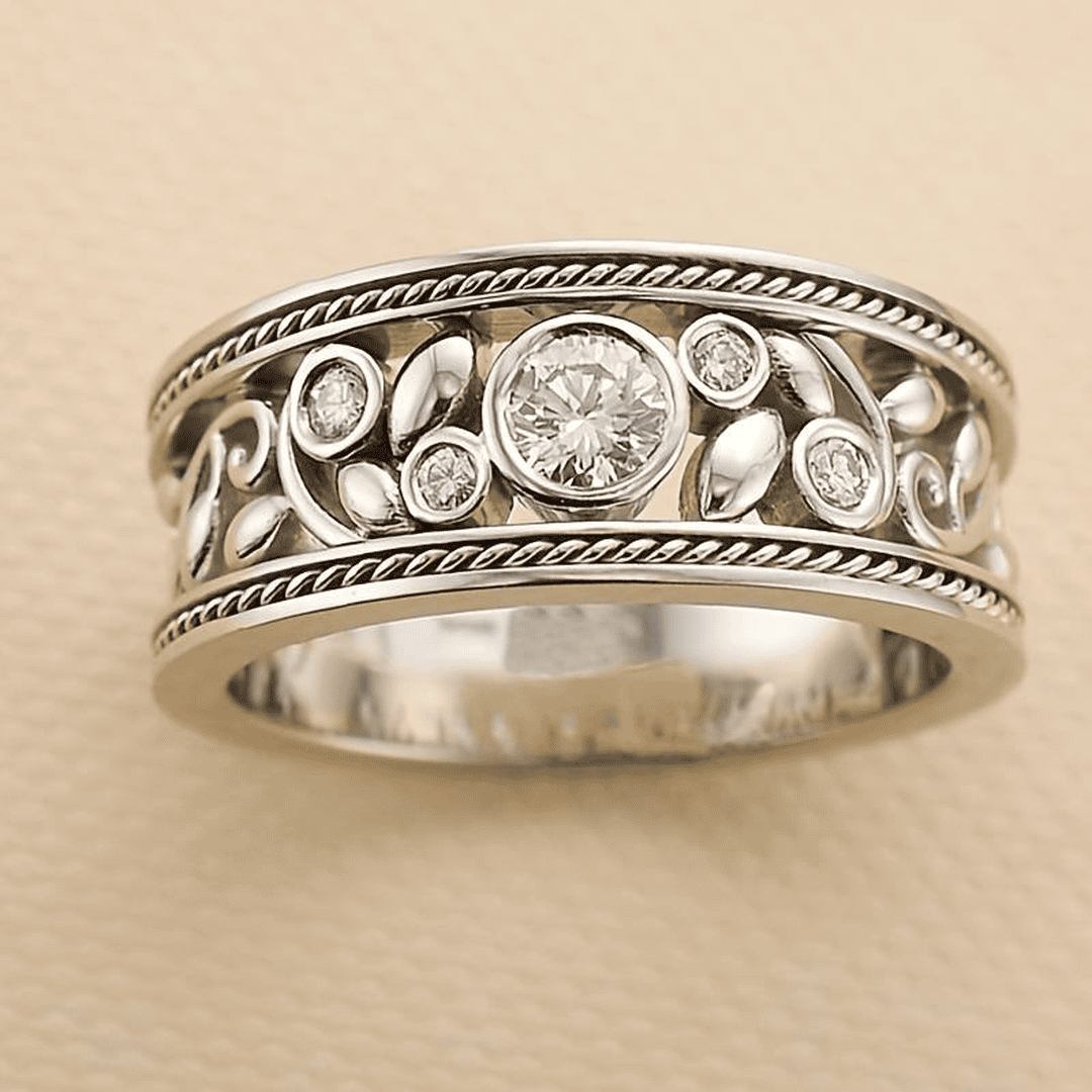 Vintage Silver &amp; Zirconia Ring